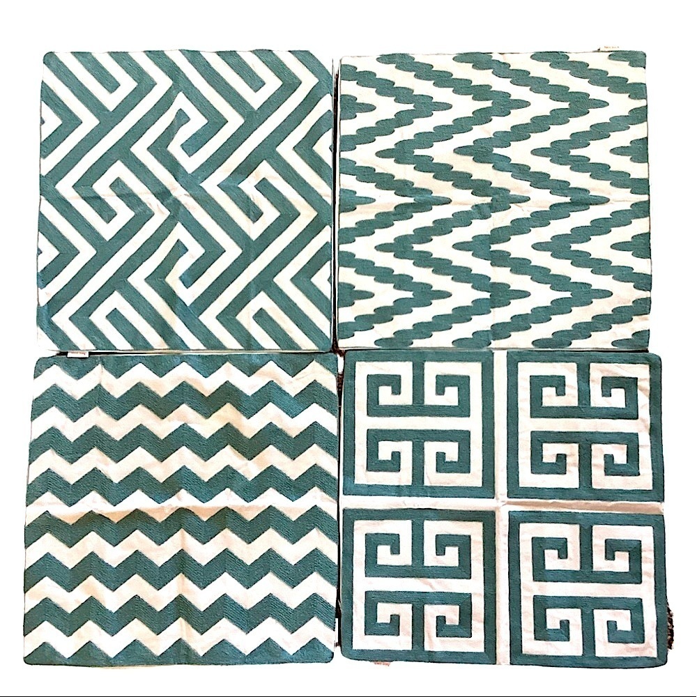 Fancy Queen Modern Embroidered Throw Pillow Covers Set of 4 17.5” x 17.5” New
